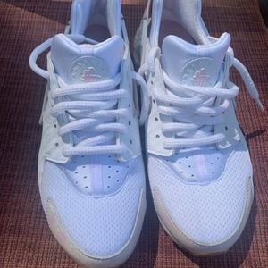 Gradeschool Nike Huaraches